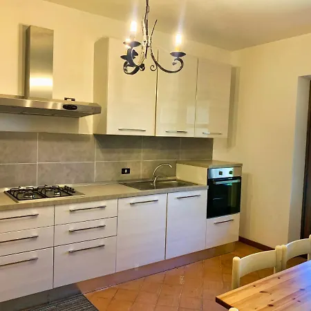 Le Brugnolete - Est Apartmán *